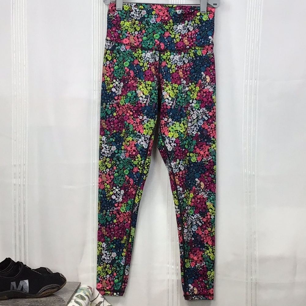 🏅CHAMPION Authentic Athletic Wear Black Floral Hidden Pocket Leggings Sz.M